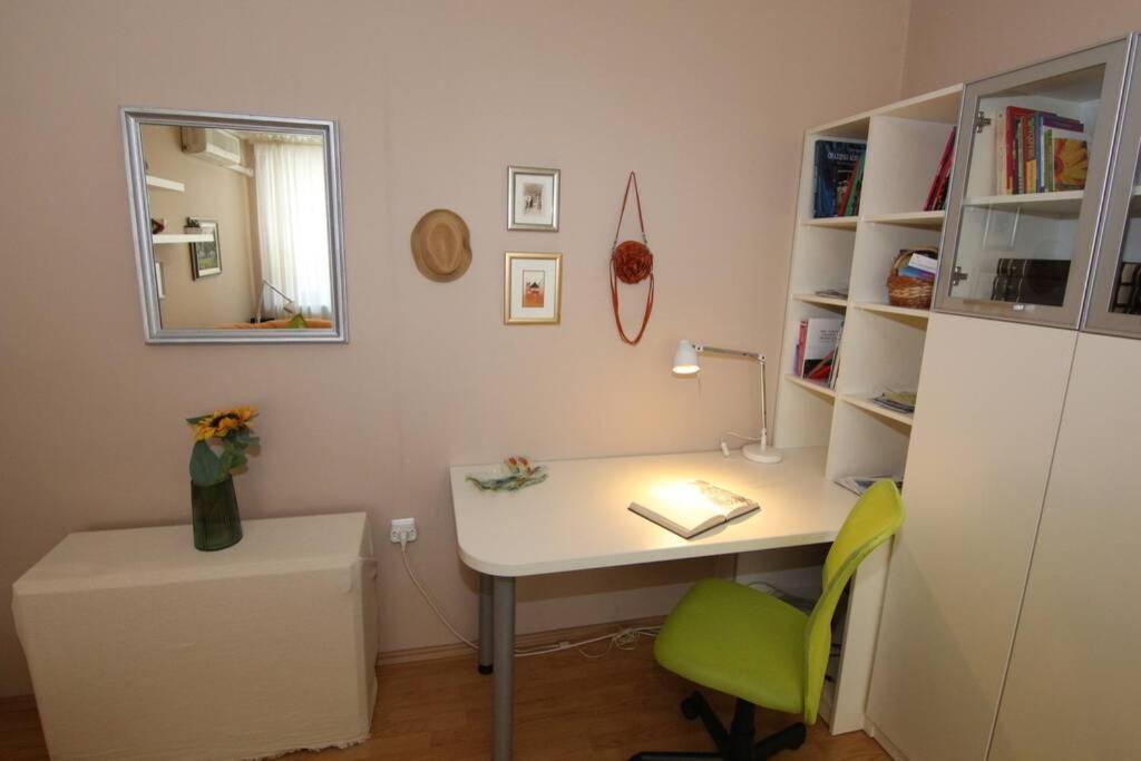 Fast Friend - Cozy Apartment In The Center With Private Garage Rijeka Exterior foto