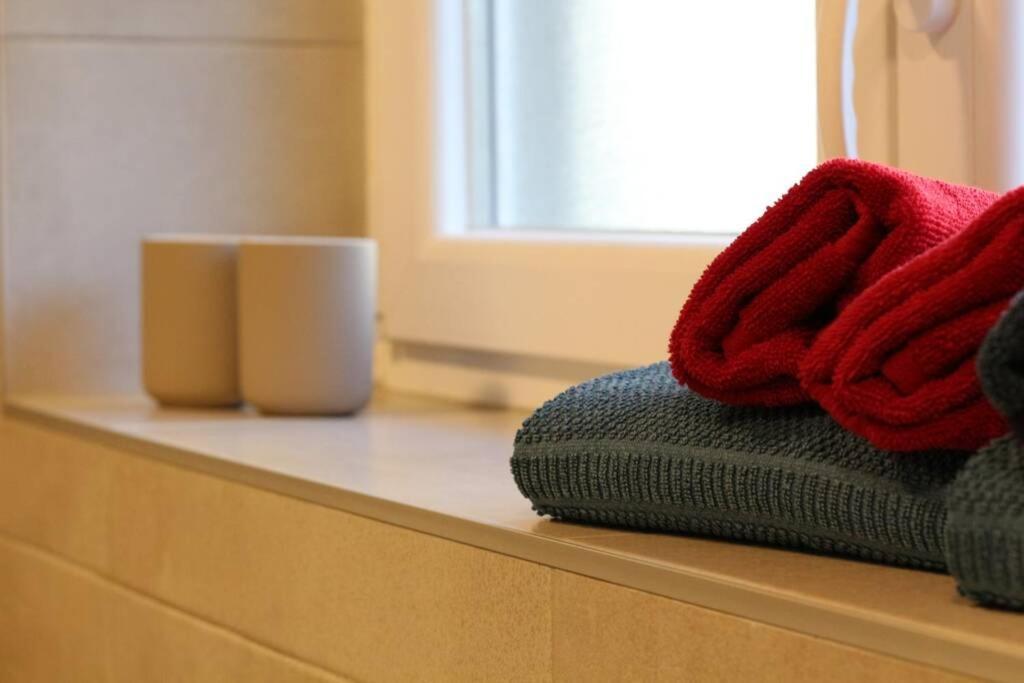 Fast Friend - Cozy Apartment In The Center With Private Garage Rijeka Exterior foto