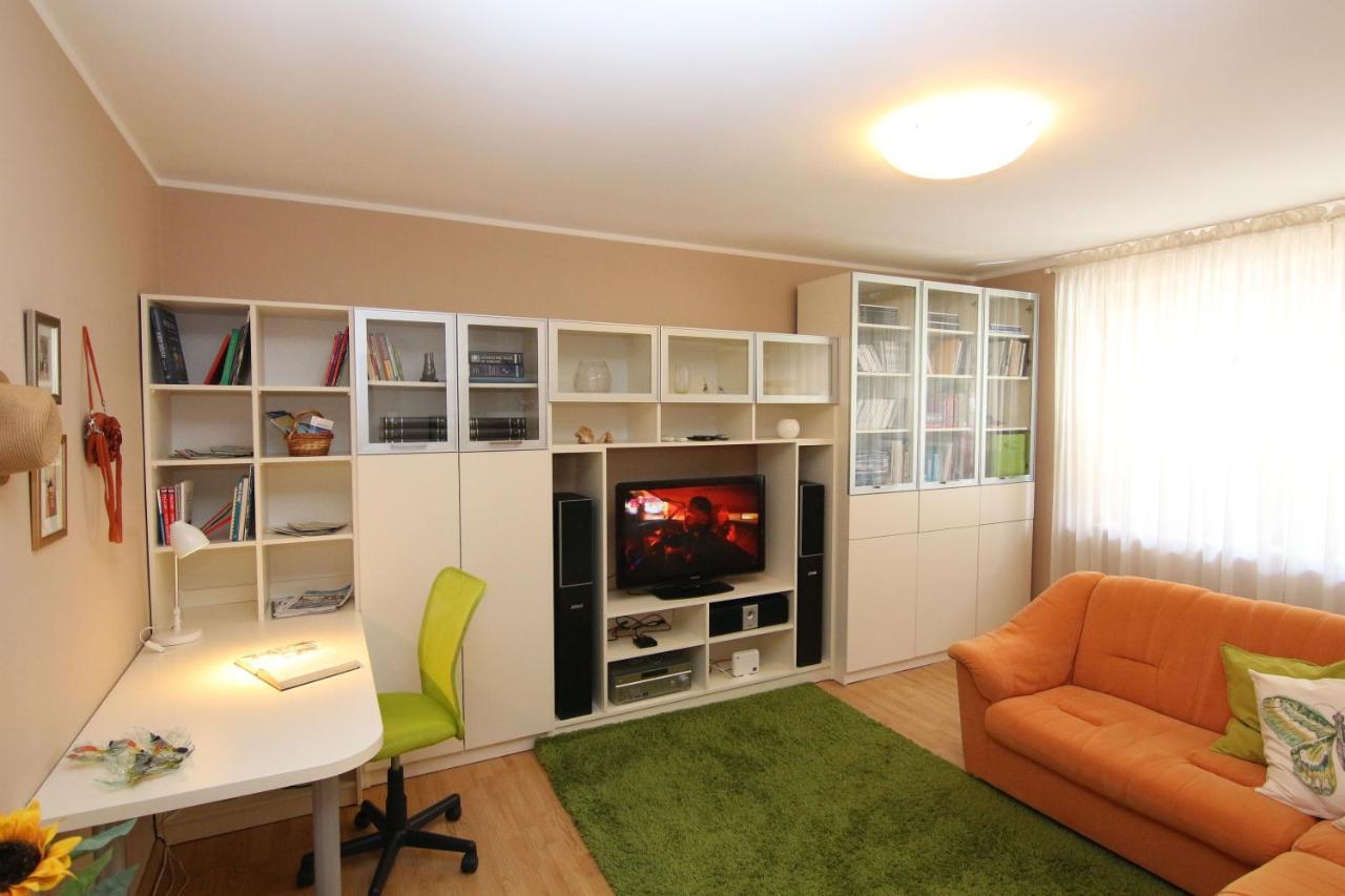 Fast Friend - Cozy Apartment In The Center With Private Garage Rijeka Exterior foto